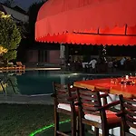 Harman Hotel 3*